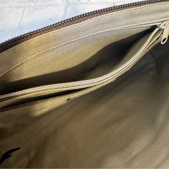 Hobo International Vintage Slim Olive Green Leather Shoulder Bag - Picture 11 of 14